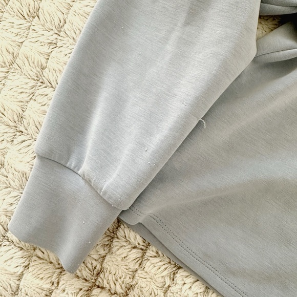 Sincerely Jules Active Quarter Zip Pullover - Picture 4 of 5